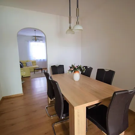Appartement Adem Koper