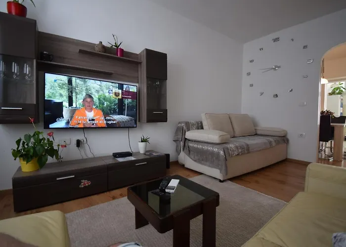 アパート Adem コペル